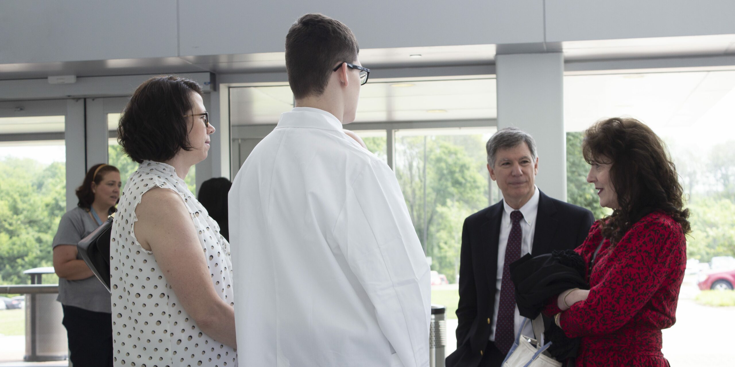 Featured Image for White coat ceremony at JSNN kicks off immersive research experience for local high school students